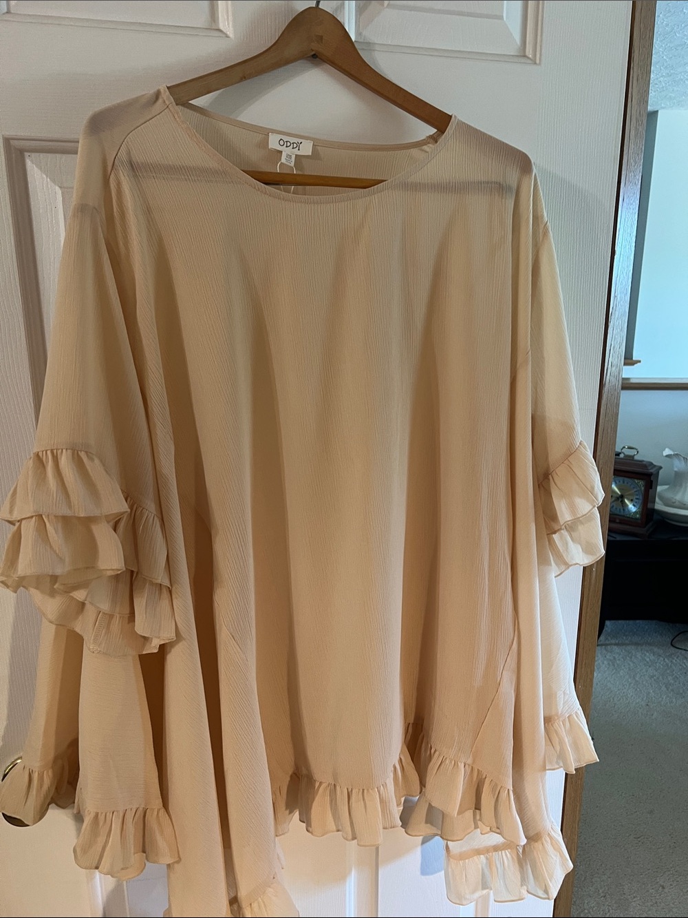 ODDY Cream Ruffle-Sleeve Tunic Top